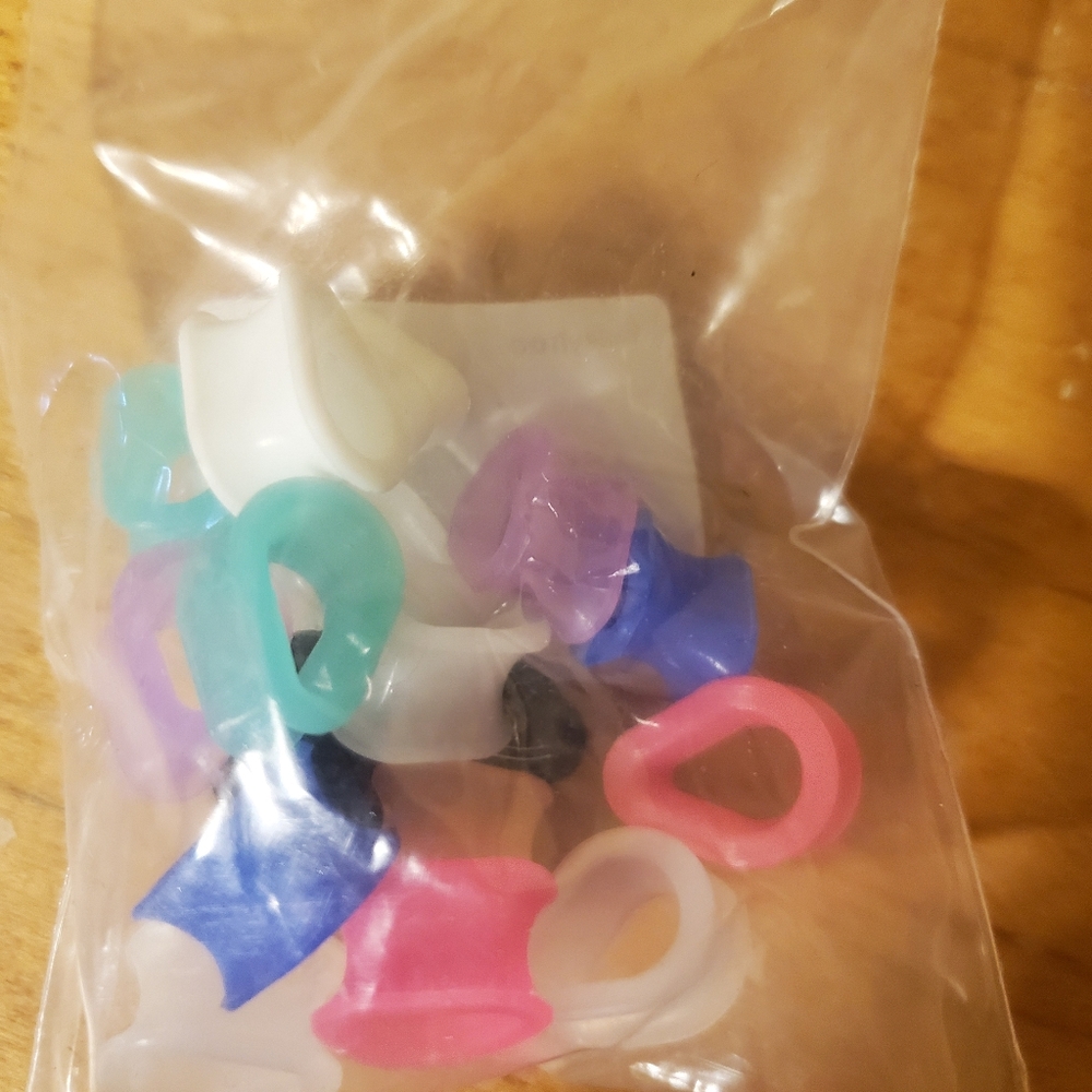 00g teardrop shape silicone tunnels.